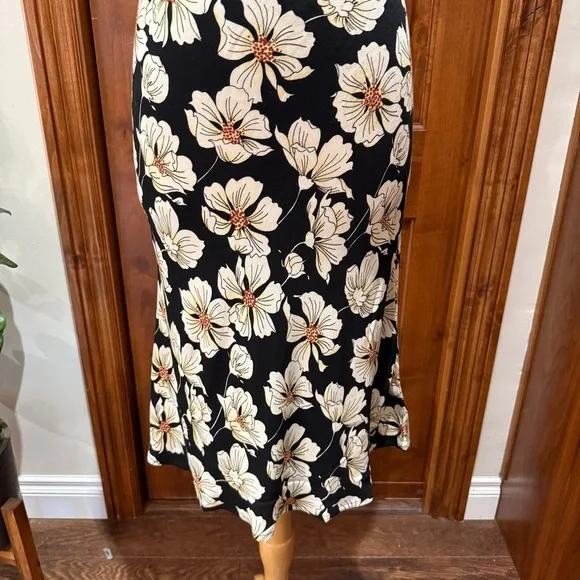 💋Reformation Black and Cream Floral Midi Dress. Size M - Picture 6 of 12